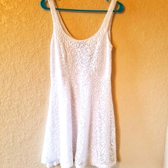NWT APT 9 white lace dress - Picture 2 of 3